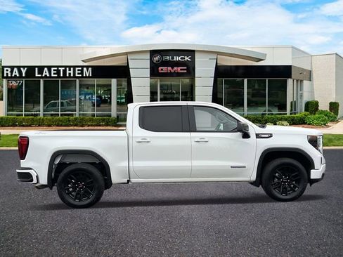 New 2026 GMC Sierra 1500 Elevation image 7