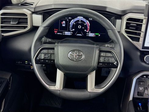 Used 2024 Toyota Tundra Limited image 38