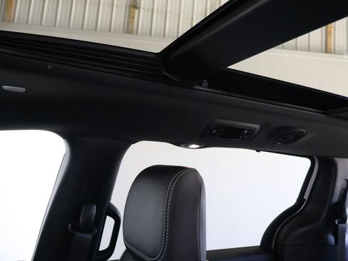 New 2027 Chrysler Pacifica Limited FWD image 26