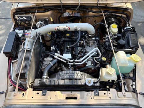 Used 2000 Jeep Wrangler Sport AWD/4WD image 3