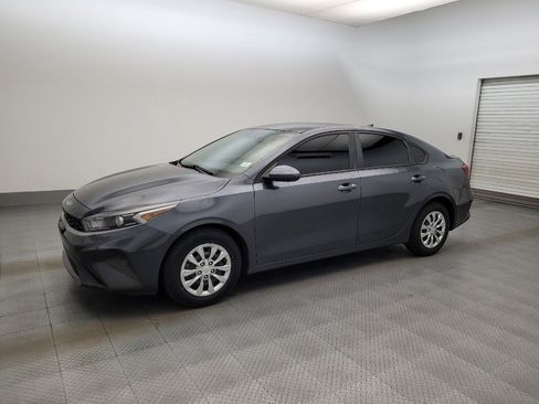 Used 2022 Kia Forte Sedan FWD image 2