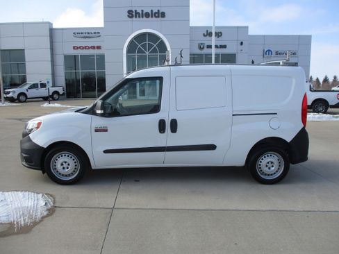 Used 2018 RAM ProMaster City Tradesman image 2