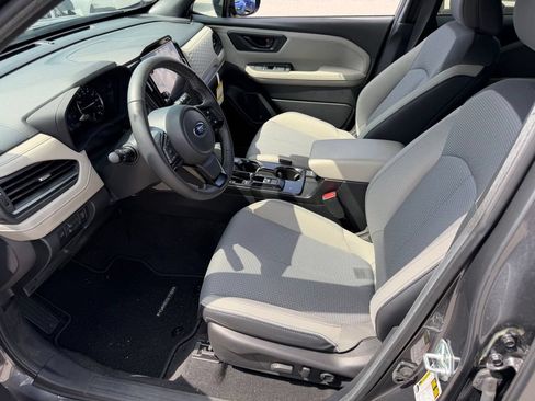 Used 2026 Subaru Forester Premium AWD/4WD image 23