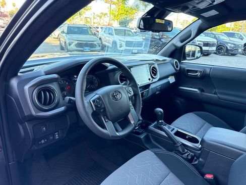 Used 2023 Toyota Tacoma TRD Off-Road w/ Black Out Package (TMS) AWD/4WD image 27