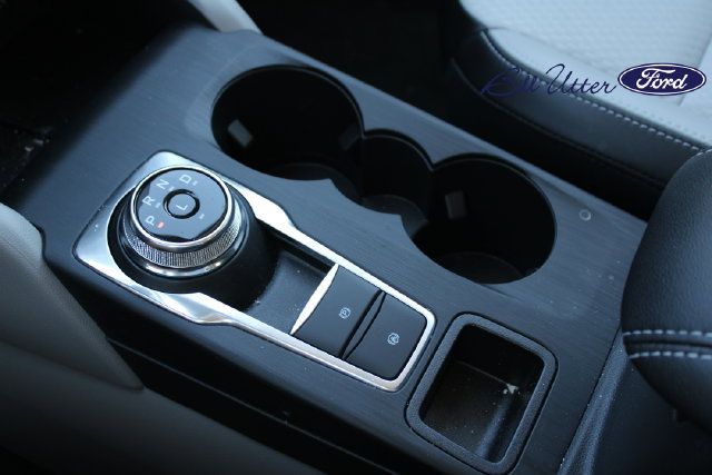 New 2025 Ford Escape SE FWD image 12