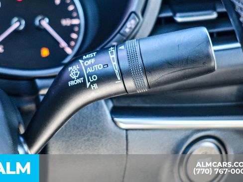 Used 2020 MAZDA MAZDA3 Sedan w/ Select Package image 33