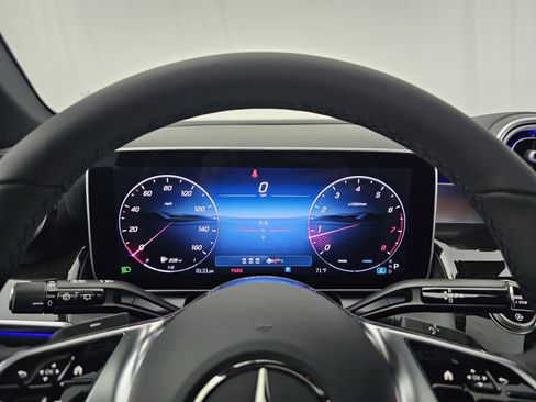New 2026 Mercedes-Benz GLC 300 4MATIC image 37