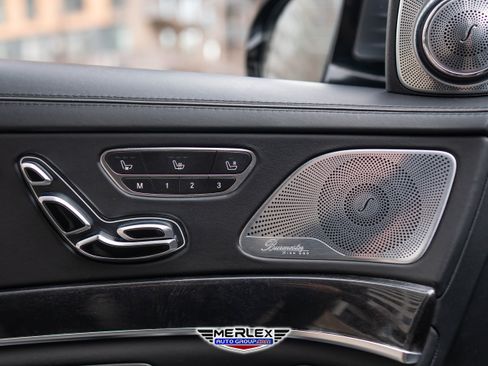 Used 2020 Mercedes-Benz S 560 4MATIC Sedan w/ Premium Package image 46