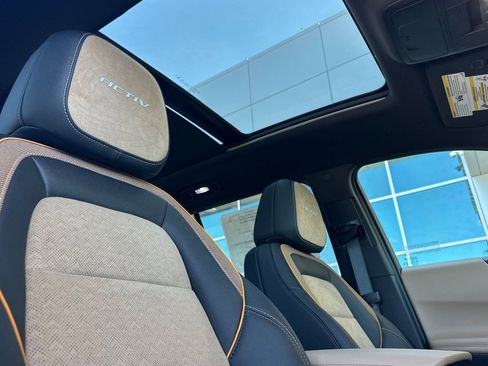 New 2026 Chevrolet Equinox ACTIV w/ Convenience Package III image 17