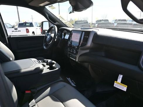 New 2026 RAM 5500 Tradesman AWD/4WD image 32