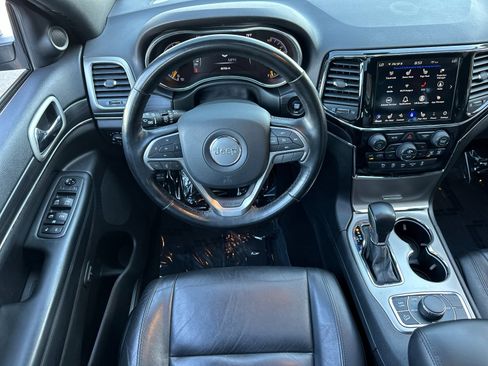 Used 2021 Jeep Grand Cherokee Limited image 13