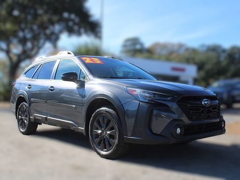 Used 2023 Subaru Outback Onyx Edition XT image 3