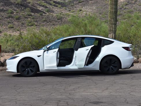 Used 2024 Tesla Model 3 Long Range RWD image 6