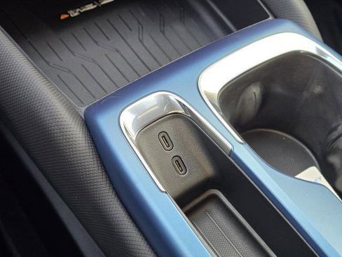 New 2026 Chevrolet Equinox EV LT image 25