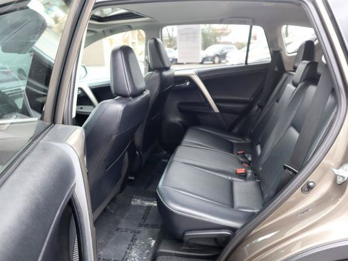 Used 2013 Toyota RAV4 Limited AWD/4WD image 15