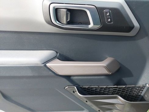 Used 2023 Ford Bronco Black Diamond image 34