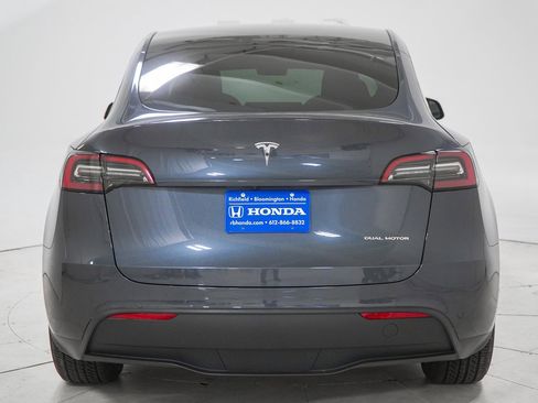 Used 2023 Tesla Model Y Long Range image 9