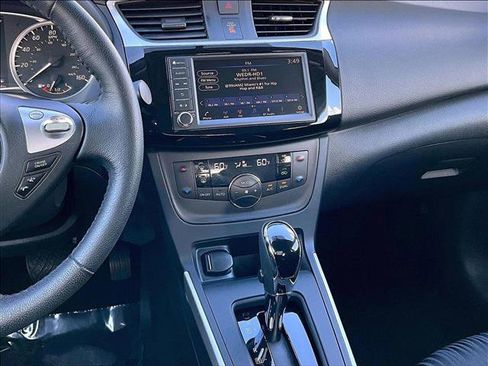Used 2019 Nissan Sentra SV image 8