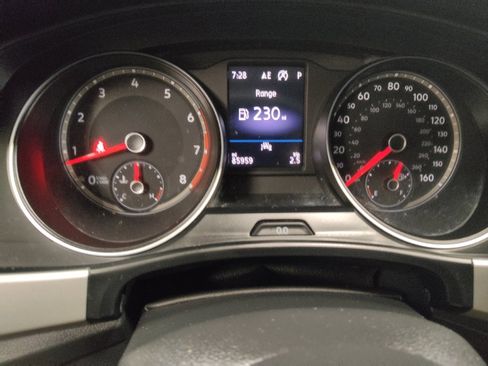 Used 2021 Volkswagen Atlas SE image 23