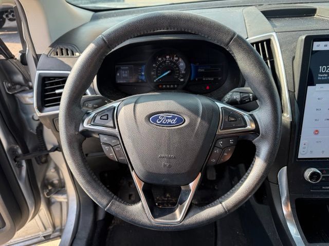 Used 2022 Ford Edge Titanium AWD/4WD image 16
