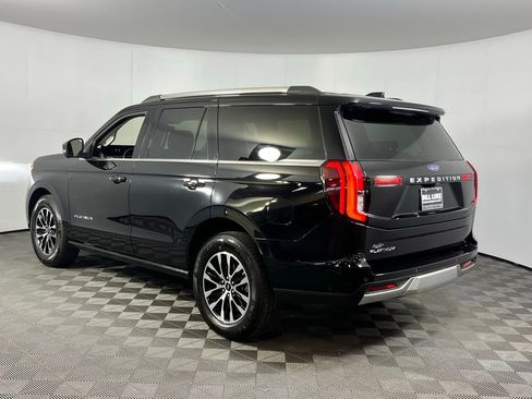Used 2025 Ford Expedition Platinum AWD/4WD image 8