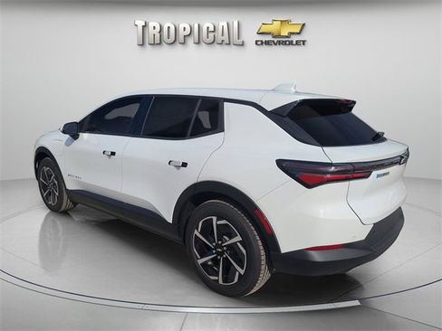 New 2026 Chevrolet Equinox EV LT image 3