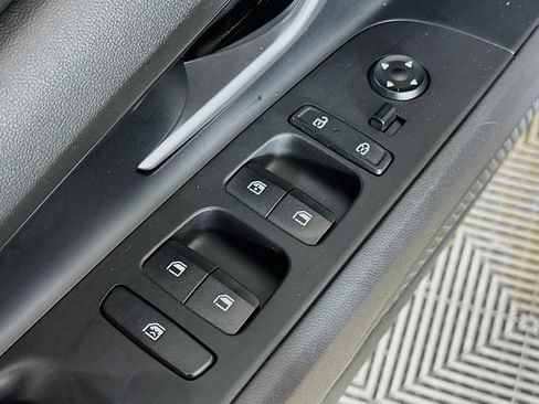 Certified 2024 Hyundai Elantra SEL image 18