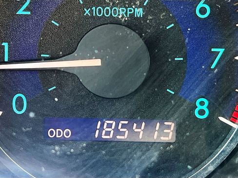 Used 2007 Toyota Sienna FWD image 12