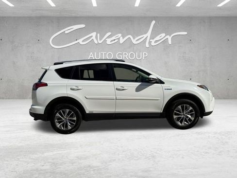 Used 2016 Toyota RAV4 XLE image 17
