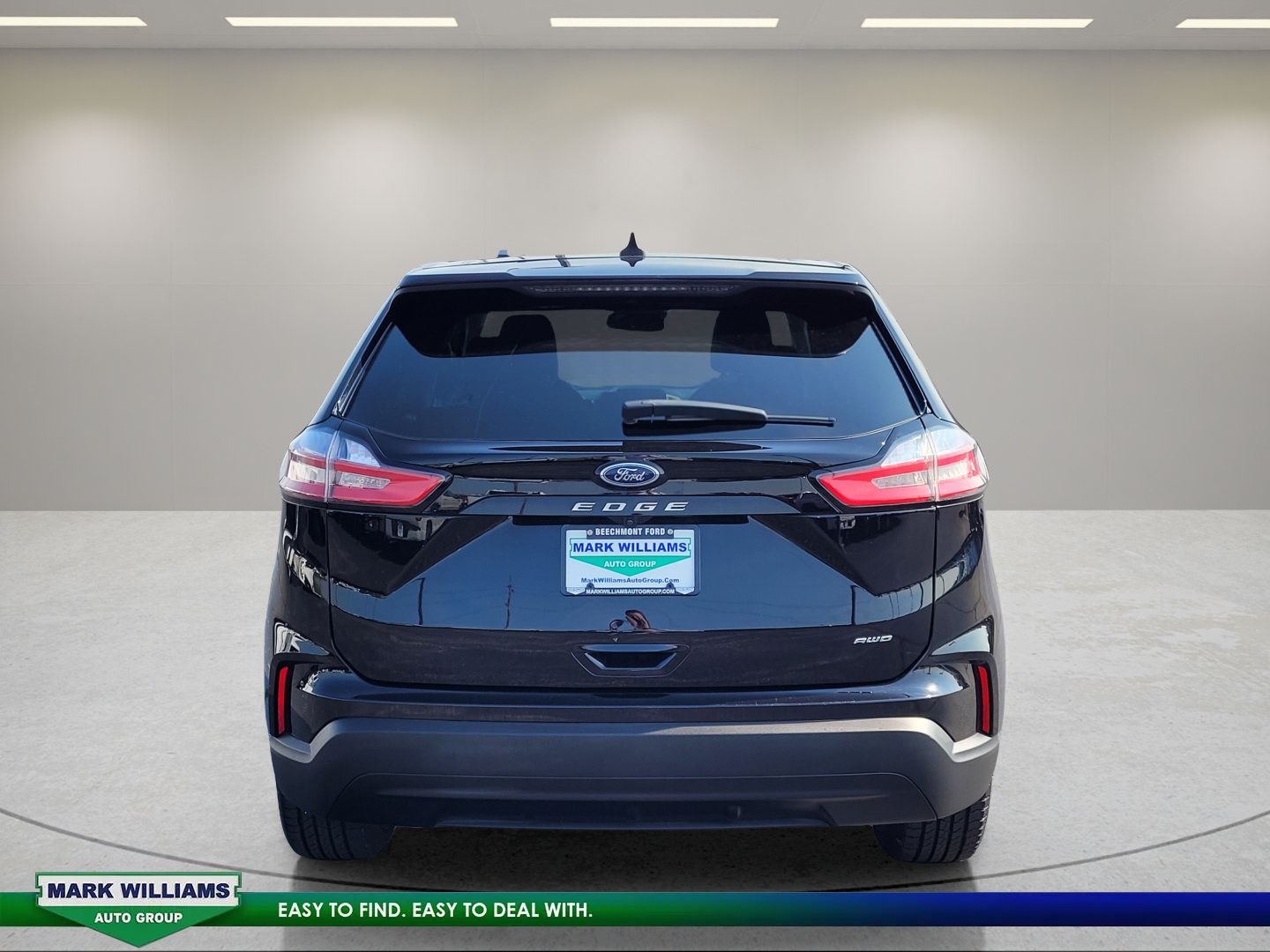 Used 2023 Ford Edge SE AWD/4WD image 5
