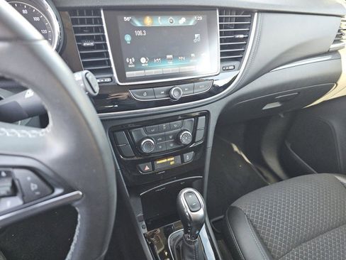 Used 2020 Buick Encore Preferred image 30