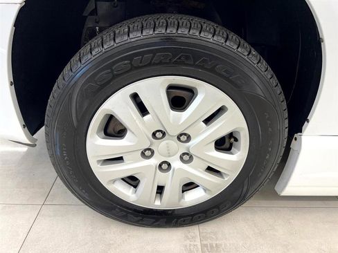Used 2014 Dodge Grand Caravan SE w/ Quick Order Package 29E SE FWD image 19