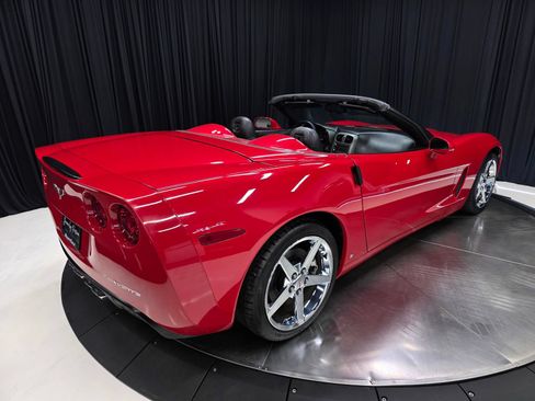 Used 2007 Chevrolet Corvette Convertible w/ Preferred Equipment Group RWD image 44