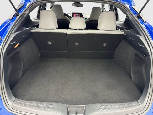 Used 2019 Toyota C-HR XLE FWD image 46