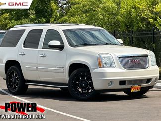 Used 2010 GMC Yukon Denali image 1