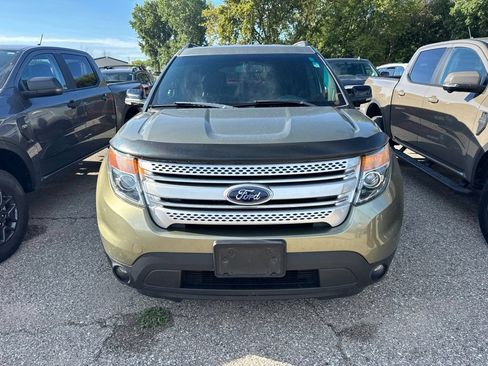 Used 2013 Ford Explorer XLT AWD/4WD image 2