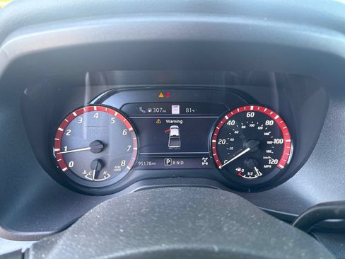 Used 2020 Nissan Titan PRO-4X w/ Pro-4x Convenience Package AWD/4WD image 2