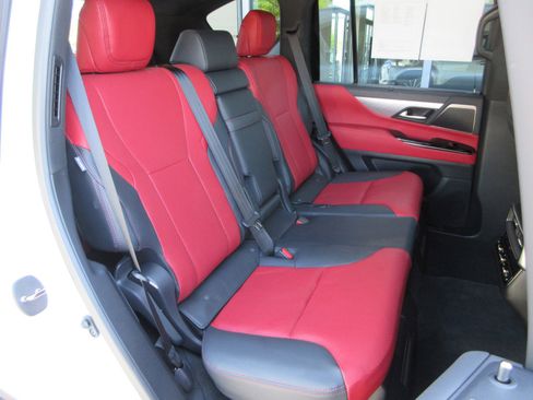 Used 2024 Lexus LX 600 F Sport AWD/4WD image 23