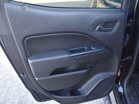 Used 2019 Chevrolet Colorado LT RWD image 43