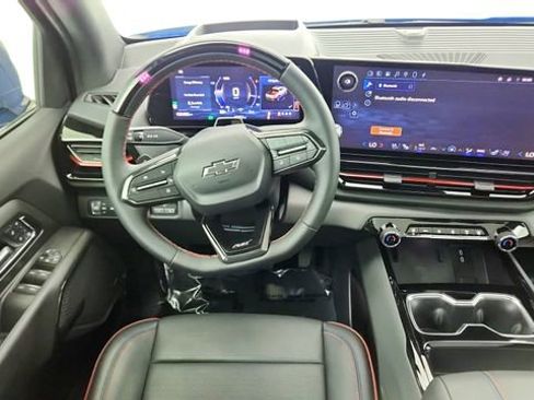 Used 2025 Chevrolet Silverado EV RST image 39