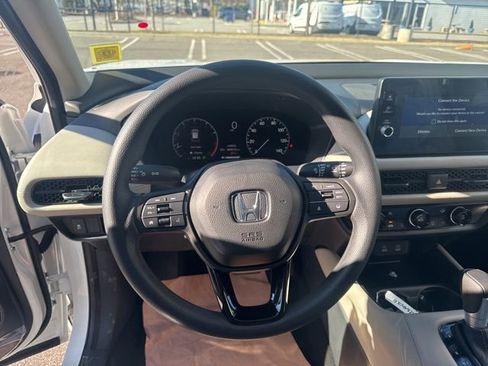 New 2026 Honda HR-V LX image 13