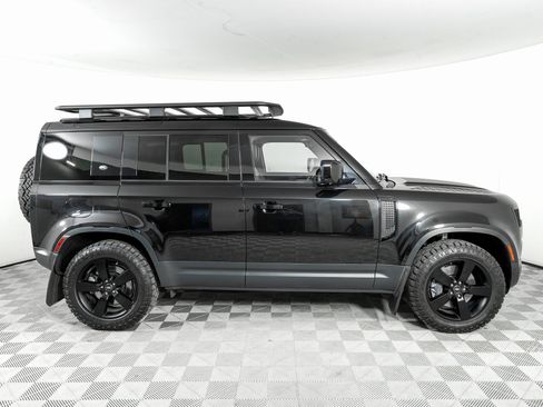 Used 2020 Land Rover Defender 110 HSE image 4