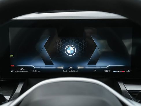 Used 2024 BMW 530i RWD image 9