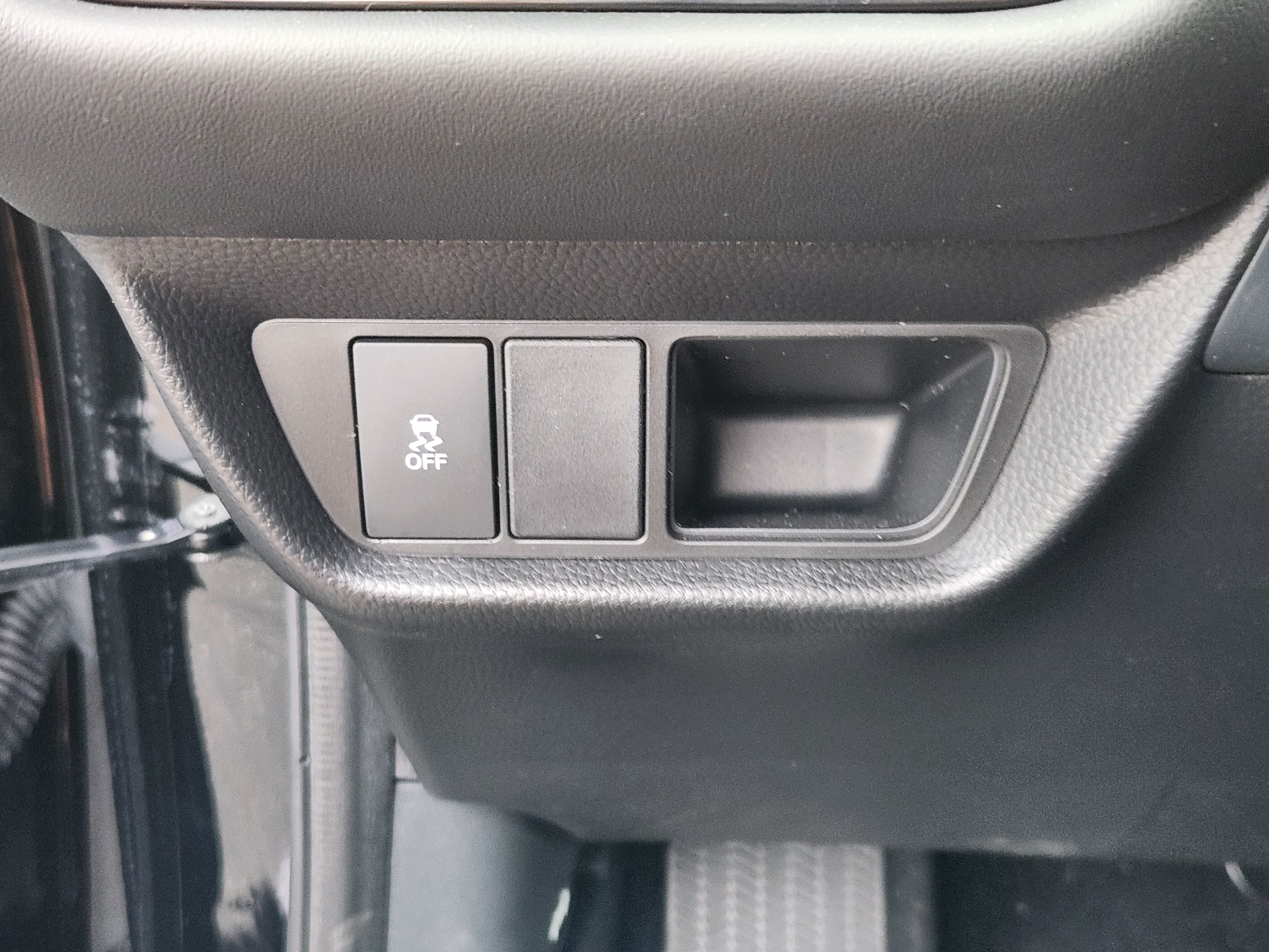 Used 2027 Honda HR-V LX image 24