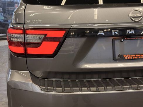 Used 2023 Nissan Armada SL w/ Captain's Chairs Package image 19