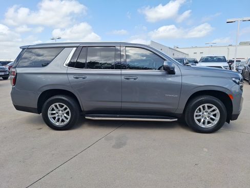 Used 2022 Chevrolet Tahoe LT w/ Luxury Package RWD image 7