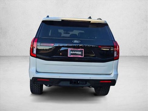 New 2026 Ford Expedition Tremor image 8