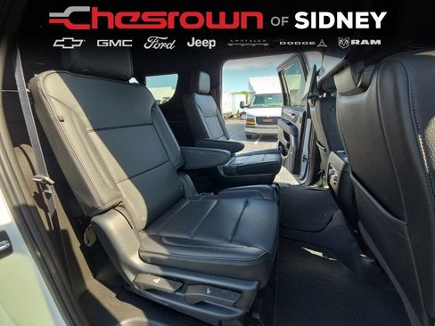 Used 2023 GMC Yukon XL Denali w/ Advanced Technology Package AWD/4WD image 34