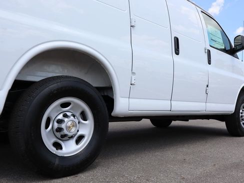 New 2025 Chevrolet Express 2500 w/ Driver Convenience Package image 28
