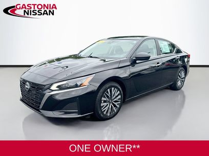 Used 2025 Nissan Altima 2.5 SV